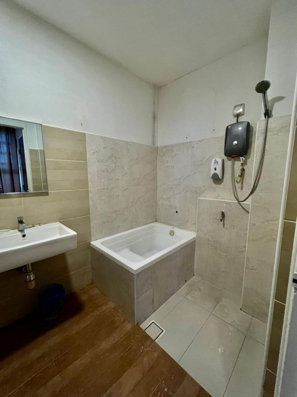 Golden Leaf Boutique Hotel Nusa Idaman Formerly Known As Ariana Hotel Johor Bahru Exteriér fotografie